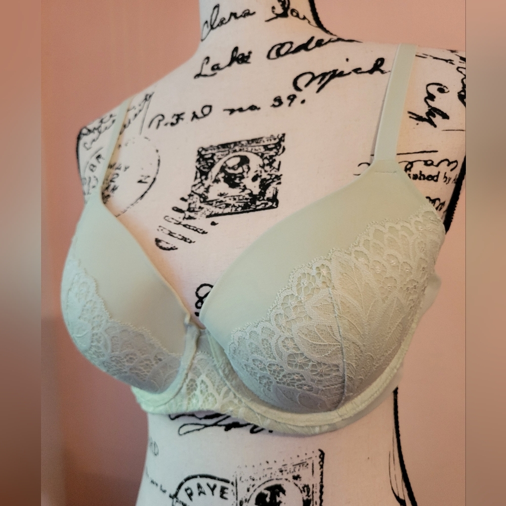 Auden Icon Mint Green Lace Bra, Adjustable Criss Cross Straps NWOT 38B - Picture 3 of 5